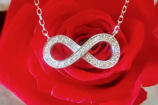 インフィニティ∞天然ダイヤモンドミニジュエリー